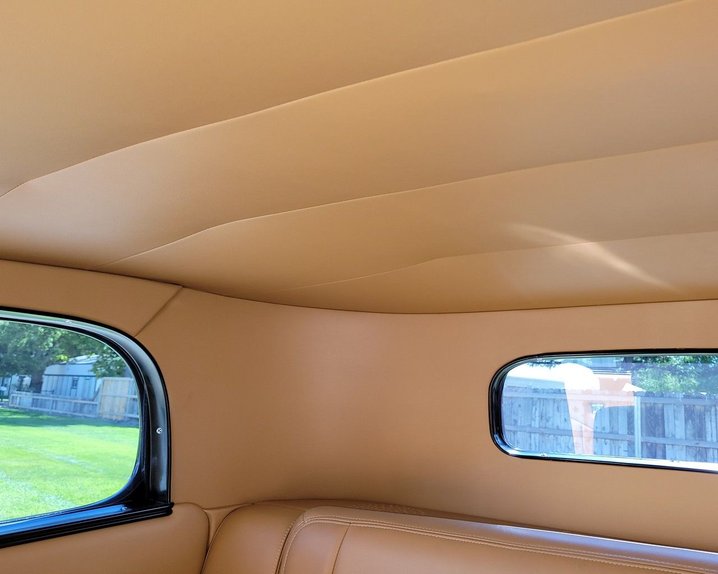 Unknown-Sedan-1932-Black-Tan-14