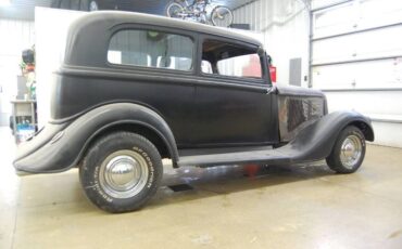 Unknown-Sedan-1933-Black-14