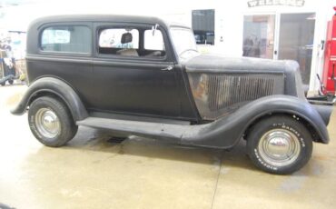 Unknown-Sedan-1933-Black-4