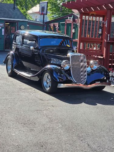 Unknown-Sedan-1933-Black-Emithy-Purple-3