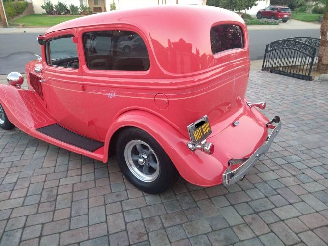 Unknown-Sedan-1933-Custom-Orange-Coral-1