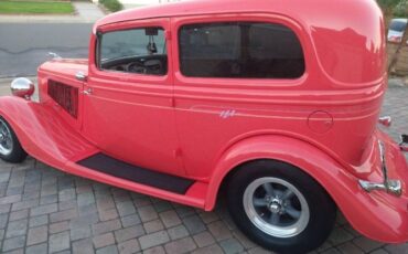 Unknown-Sedan-1933-Custom-Orange-Coral-3