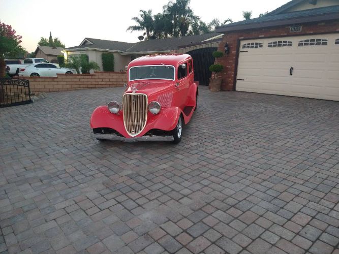 Unknown-Sedan-1933-Custom-Orange-Coral-5