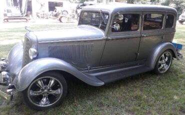 Unknown-Sedan-1933-Silver-2
