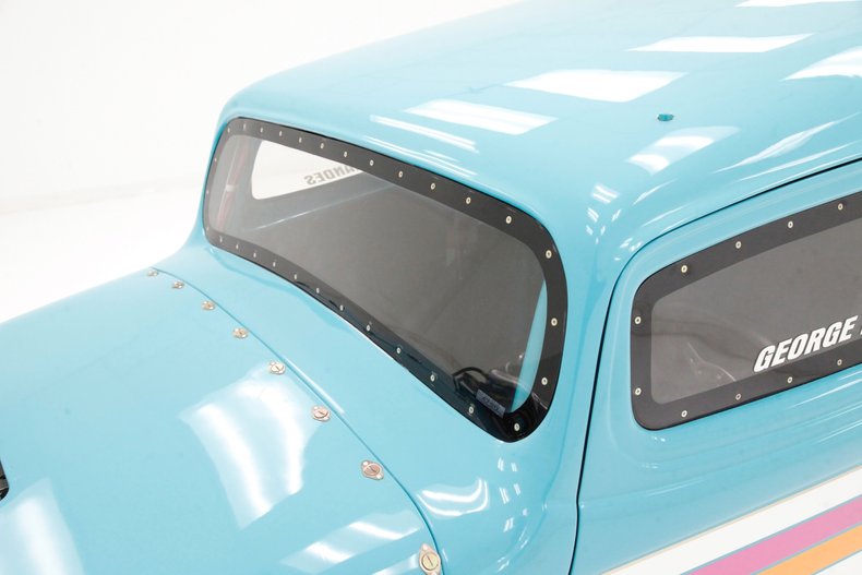 Unknown-Sedan-1933-Teal-Black-31