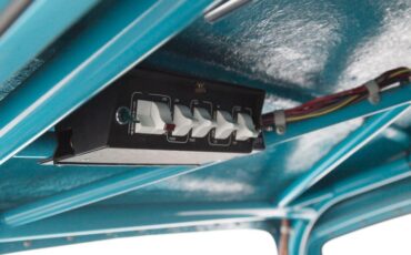 Unknown-Sedan-1933-Teal-Black-41
