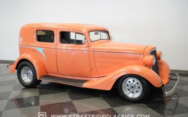 Unknown-Sedan-1934-Peach-Gray-10