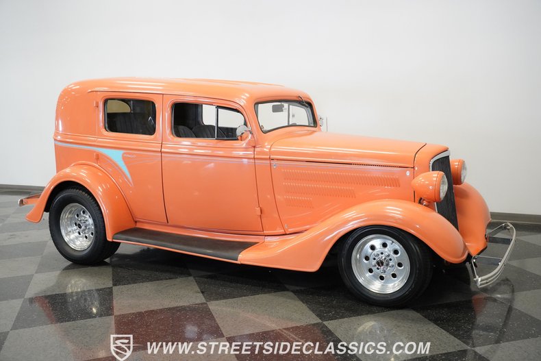 Unknown-Sedan-1934-Peach-Gray-10