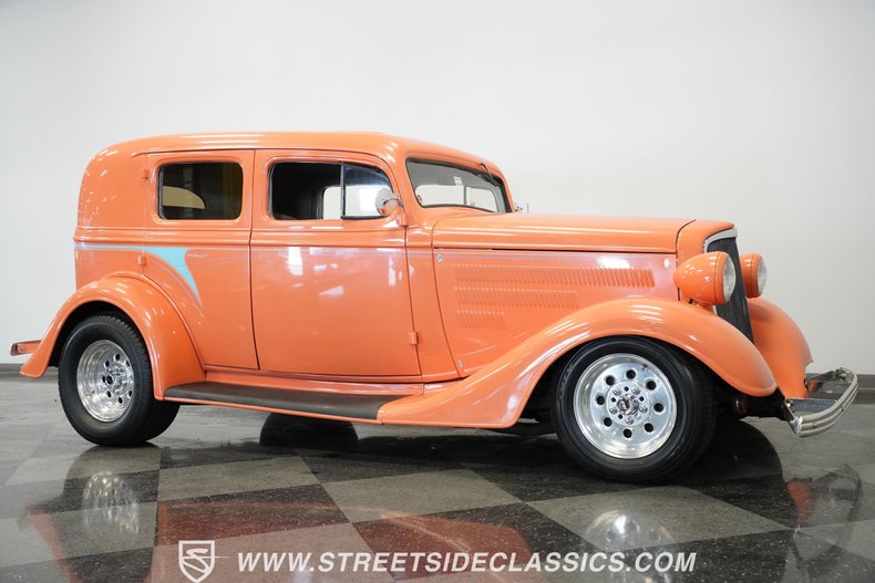 Unknown-Sedan-1934-Peach-Gray-11