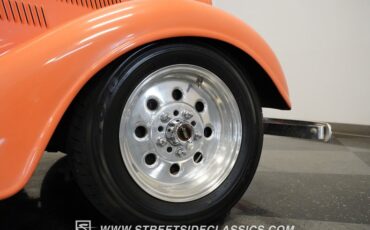 Unknown-Sedan-1934-Peach-Gray-12