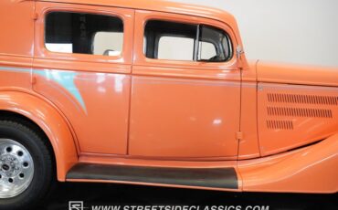 Unknown-Sedan-1934-Peach-Gray-19