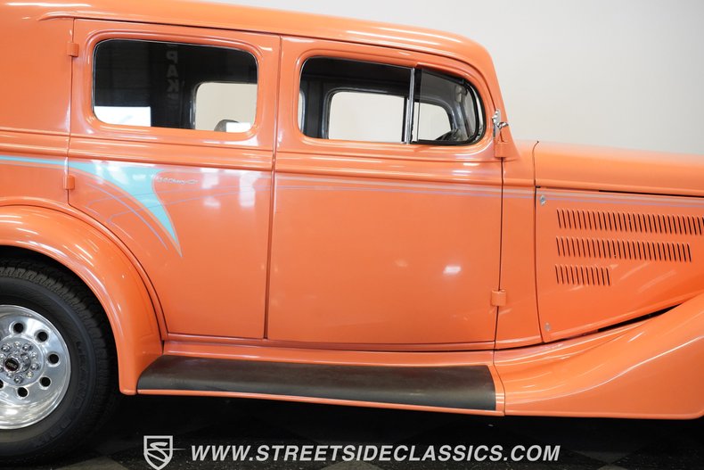 Unknown-Sedan-1934-Peach-Gray-19