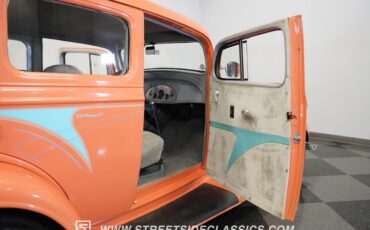 Unknown-Sedan-1934-Peach-Gray-22
