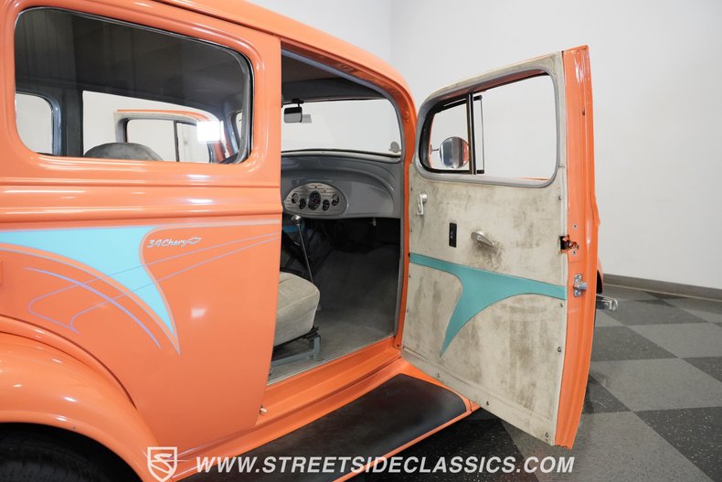 Unknown-Sedan-1934-Peach-Gray-22