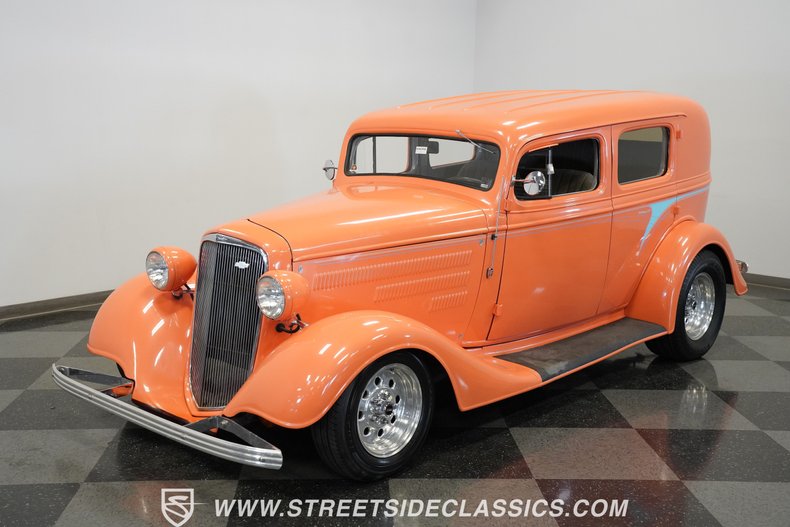 Unknown-Sedan-1934-Peach-Gray-3