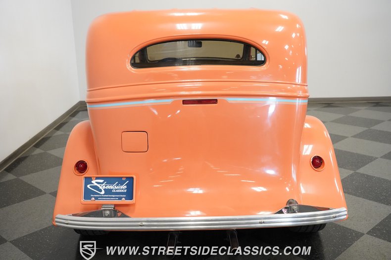 Unknown-Sedan-1934-Peach-Gray-4