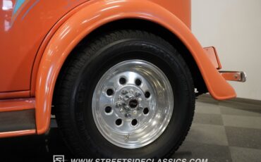 Unknown-Sedan-1934-Peach-Gray-46