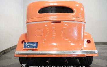 Unknown-Sedan-1934-Peach-Gray-5