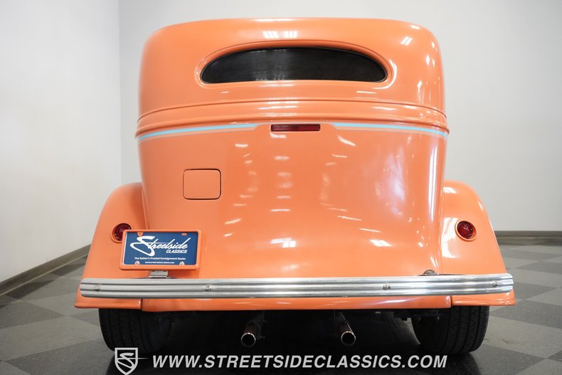 Unknown-Sedan-1934-Peach-Gray-5