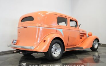Unknown-Sedan-1934-Peach-Gray-7