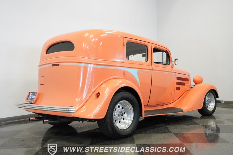 Unknown-Sedan-1934-Peach-Gray-7