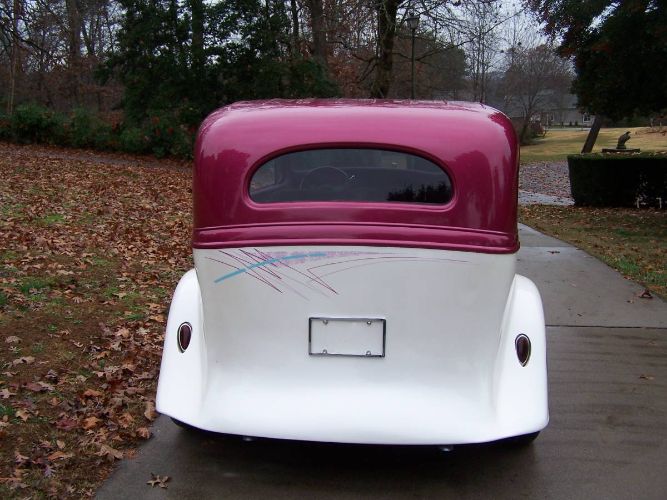 Unknown-Sedan-1935-White-1