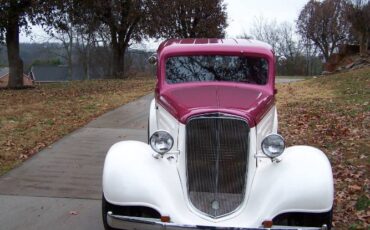 Unknown-Sedan-1935-White-15