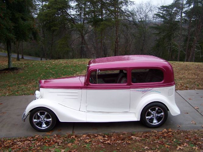Unknown-Sedan-1935-White-3