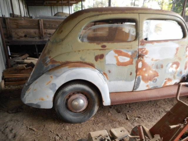 Unknown-Sedan-1937-4