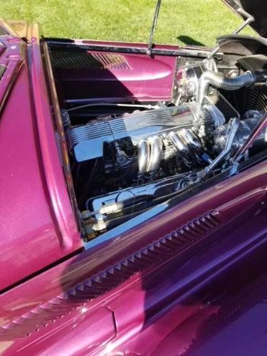 Unknown-Sedan-1937-Magenta-MagentaBeige-Leathe-4