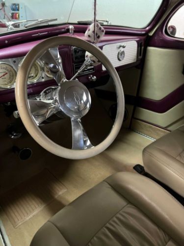 Unknown-Sedan-1937-Magenta-MagentaBeige-Leathe-9