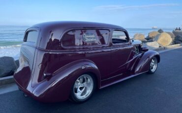 Unknown-Sedan-1937-Maroon-Tan-2