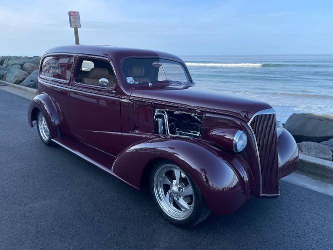 Unknown-Sedan-1937-Maroon-Tan-3