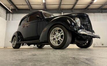 Unknown-Sedan-1938-Black-Brown-11