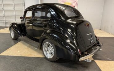 Unknown-Sedan-1938-Black-Brown-13