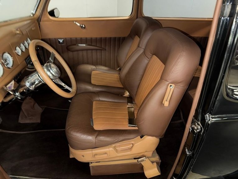 Unknown-Sedan-1938-Black-Brown-23