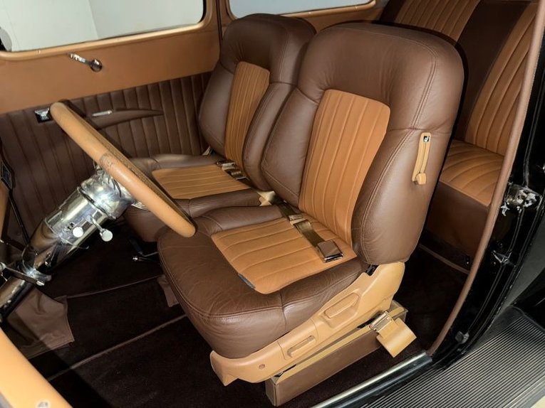 Unknown-Sedan-1938-Black-Brown-24