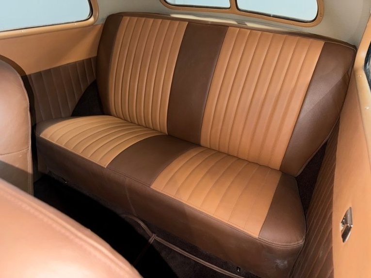 Unknown-Sedan-1938-Black-Brown-25