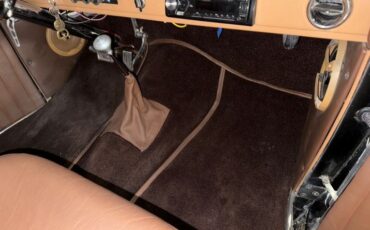 Unknown-Sedan-1938-Black-Brown-35