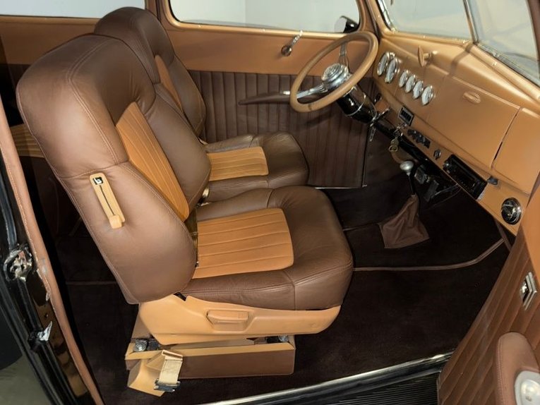 Unknown-Sedan-1938-Black-Brown-36