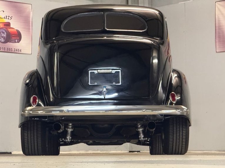 Unknown-Sedan-1938-Black-Brown-4