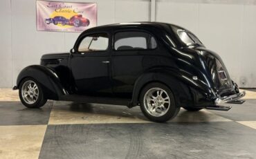 Unknown-Sedan-1938-Black-Brown-9