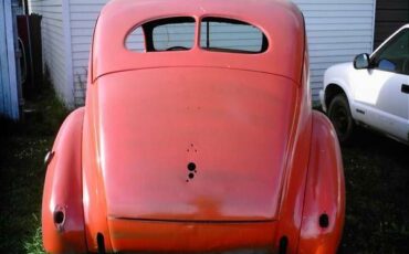 Unknown-Sedan-1939-2