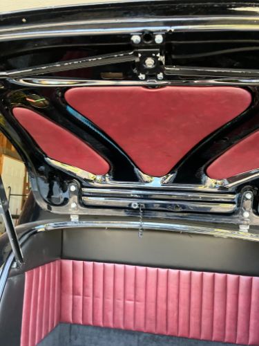 Unknown-Sedan-1939-Black-BlackMaroon-16