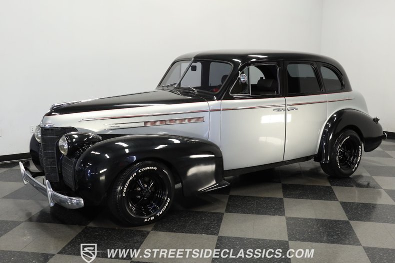 Unknown-Sedan-1939-Black-and-Silver-Gray-12