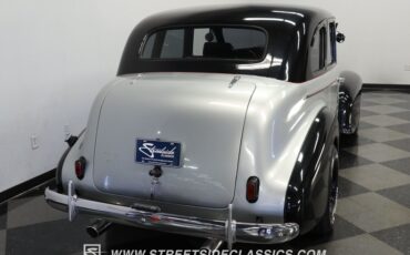 Unknown-Sedan-1939-Black-and-Silver-Gray-16