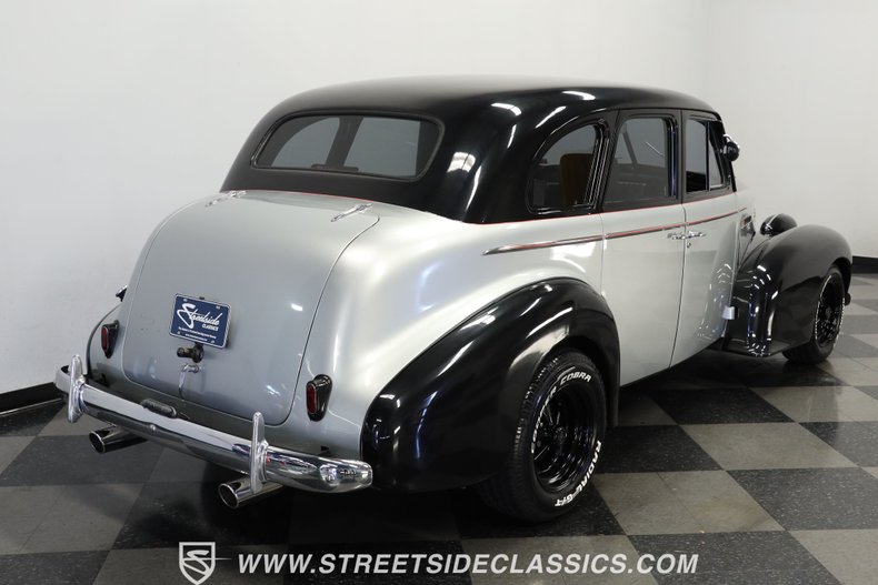 Unknown-Sedan-1939-Black-and-Silver-Gray-17
