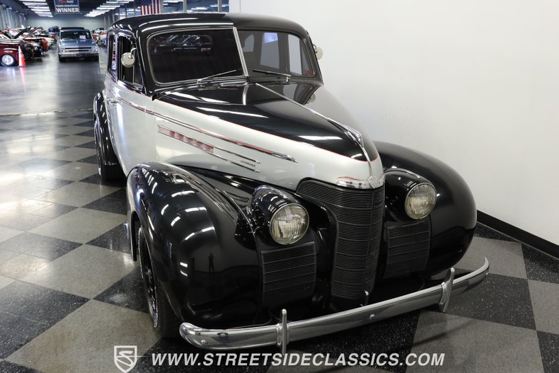Unknown-Sedan-1939-Black-and-Silver-Gray-24