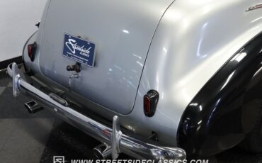 Unknown-Sedan-1939-Black-and-Silver-Gray-33