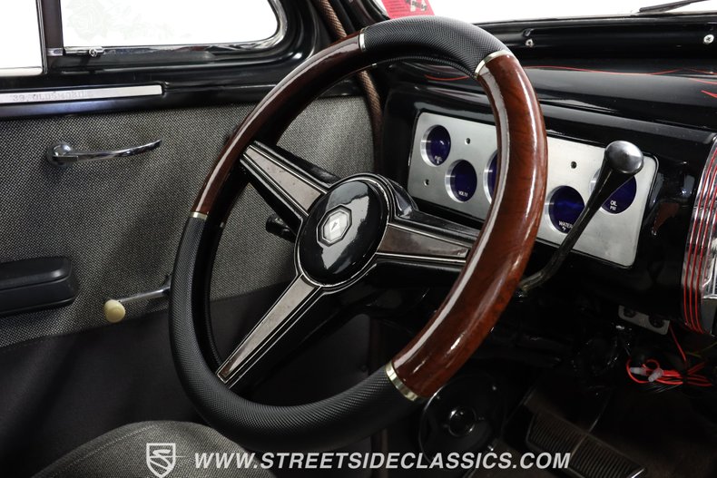 Unknown-Sedan-1939-Black-and-Silver-Gray-5